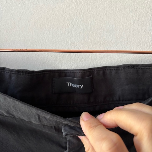 Theory Zaine SW S 9" Patton Shorts Sz 38 new - Picture 4 of 7
